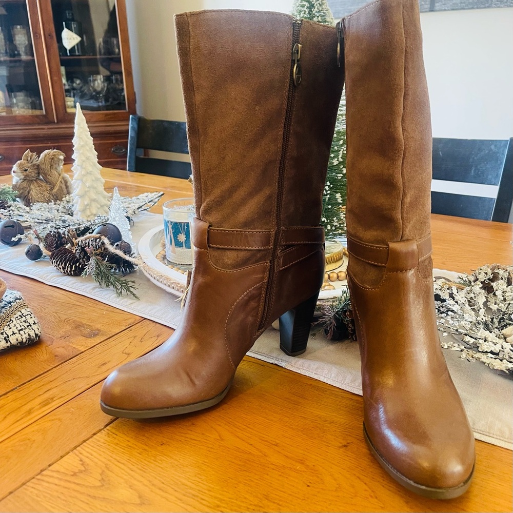 LIKE NEW CIRCA JOAN AND DAVID Xenobia Leather Suede Wrap Buckled Heeled … - Picture 3 of 15